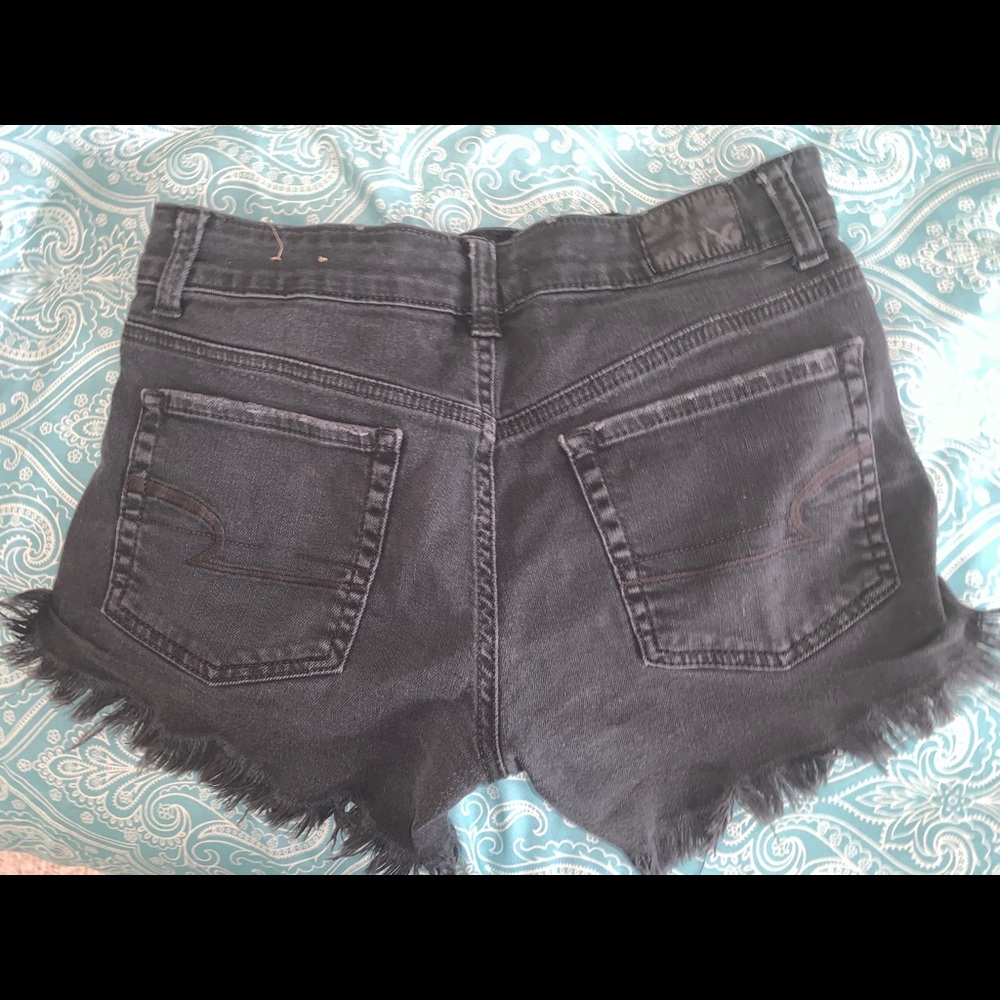 AMERICAN EAGLE DISTRESS HIGH WAISTED SHORTS